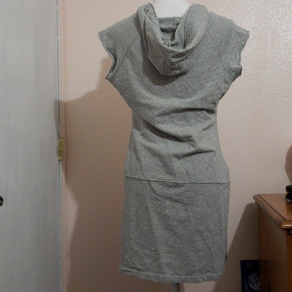 American Rags - Picture 2 of 2